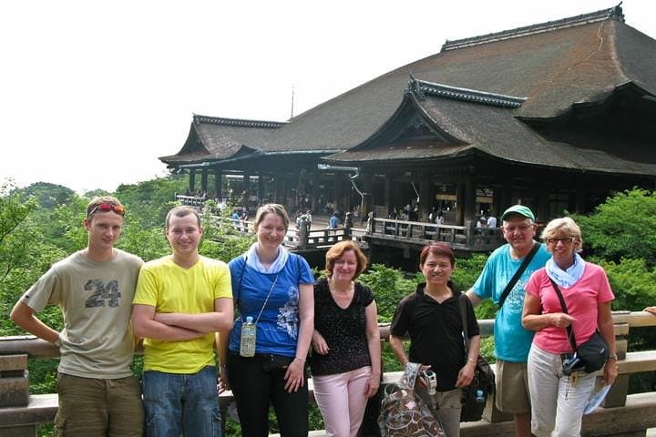 Kyoto 4-Hour Private Walking Tour: Kiyomizu, Gion & Hidden Shrines photo 4