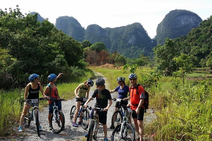 Ultimate Borneo Expedition: Kayak, Off‑Road Bike & Cave Adventure from Kuching photo 4