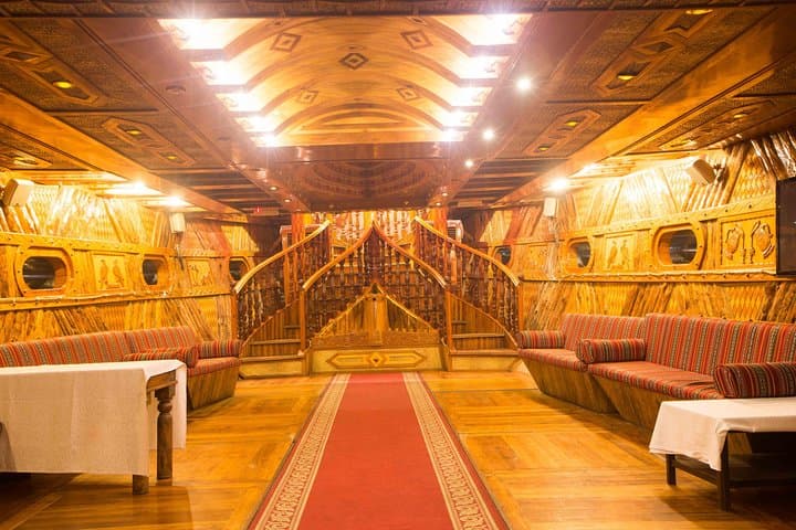 Dubai Creek Dhow Cruise: 5-Star Night Buffet & Traditional Entertainment photo 6
