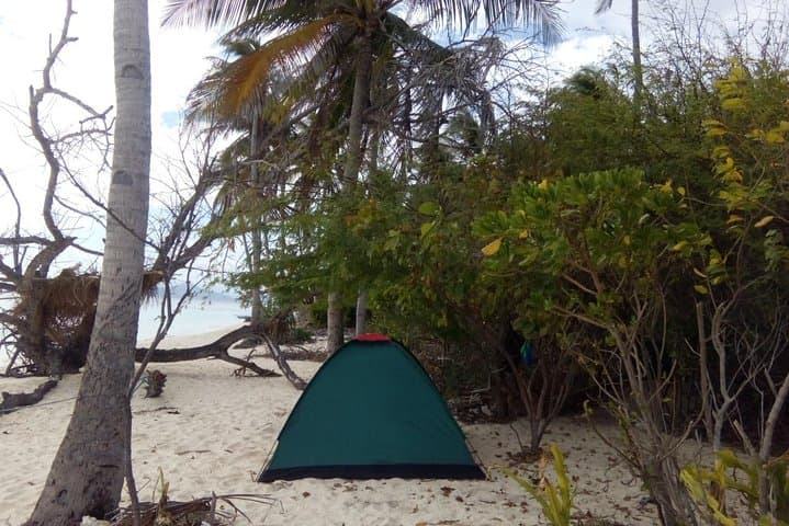 Castaway Island Camping in Linapacan: Overnight Island-Hopping & Snorkel Adventure