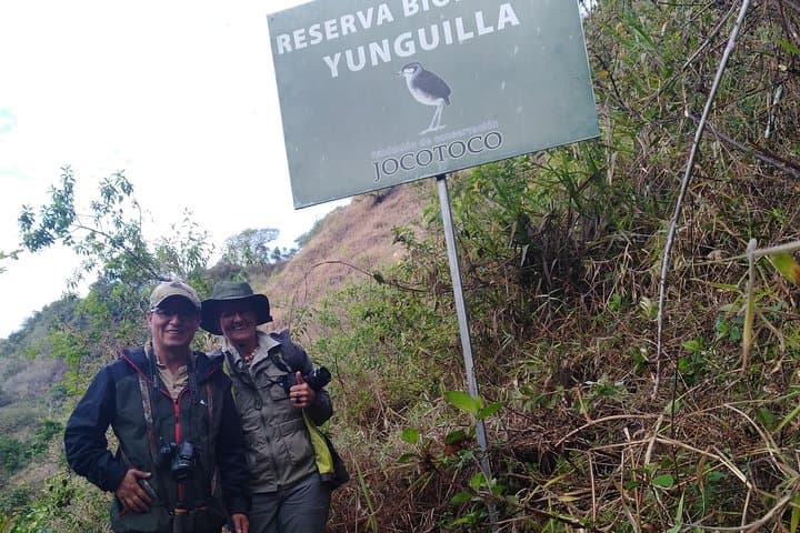 Birdwatching Tour to Yunguilla Jocotoco Reserve and El Chorro from Cuenca photo 3