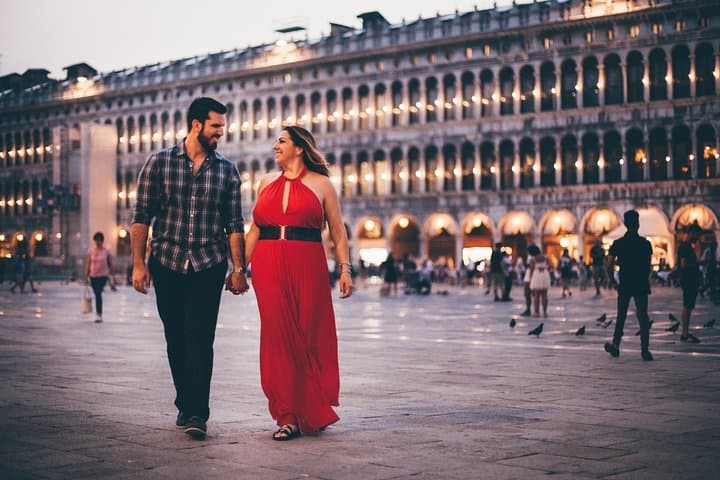 Venice Personal Travel Photographer Tour — Capture Authentic Canal Moments photo 3