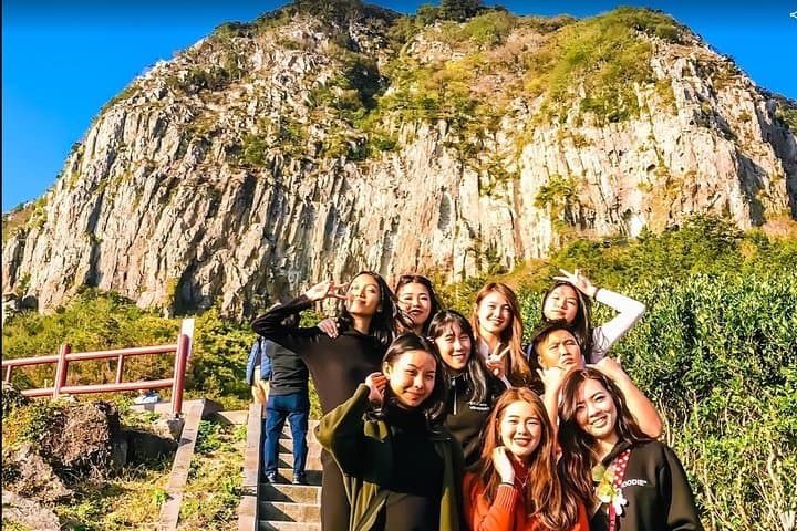 Customizable West Jeju Taxi Tour: Hallim Park, Osulloc & Yongmeori in One Day photo 6