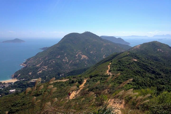 Dragon's Back Hike: Hong Kong's Iconic Ridge to Big Wave Bay photo 5