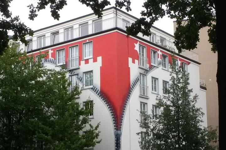 Discover St. Georg: Walking Tour of Hamburg's Most Colorful Quarter photo 3