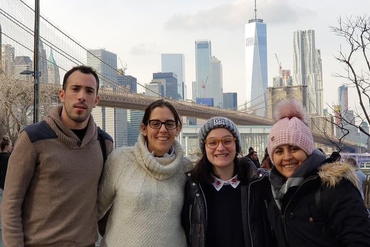 Contrasts VIP Private NYC Neighborhood Tour — Bronx to Brooklyn in One Day