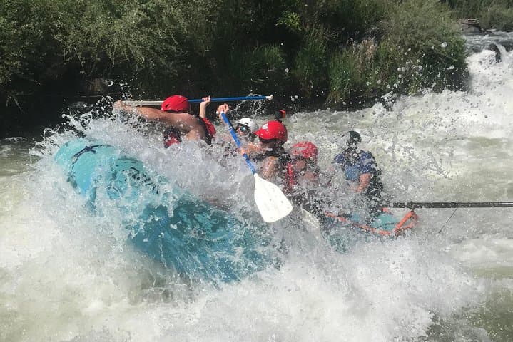 Rogue River Thrill Seeker: Kayak and Raft Adventure from Ashland photo 5