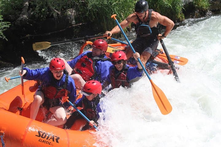 Rogue River Thrill Seeker: Kayak and Raft Adventure from Ashland photo 2
