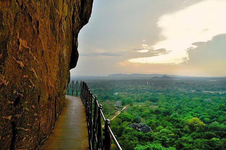 Climb Pidurangala and Explore Sigiriya and Dambulla on a Private Day Trip photo 5
