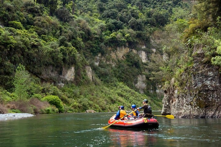 Full-Day Rangitikei River Rafting from River Valley Lodge photo 4