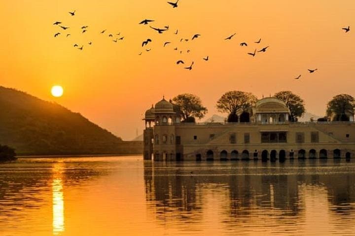 Jaipur Same-Day Private Tour from Delhi — Amber Fort, City Palace & Hawa Mahal photo 3