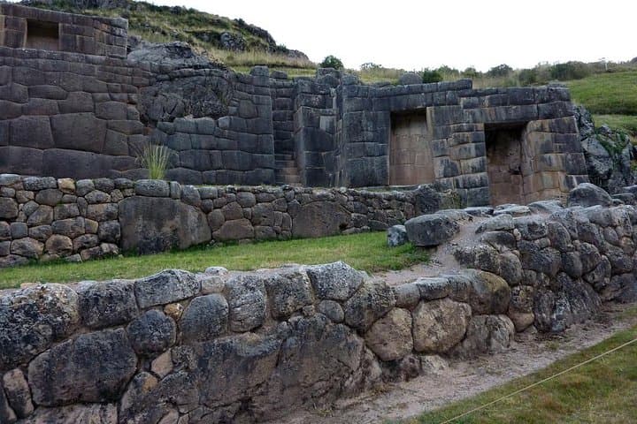 Lares Trek to Machu Picchu: 7-Day Private Trek from Cusco photo 3