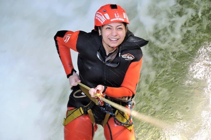 Cashaurco Canyoning: Extreme Gorge Adventure Near Baños, Ecuador