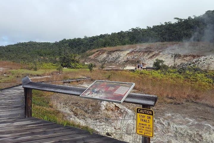 Hilo Highlights: Waterfalls, Gardens & Local Secrets Tour photo 6