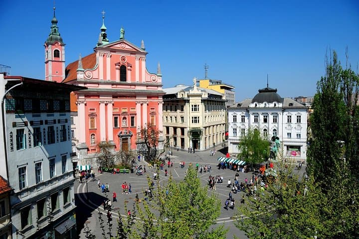 Explore Postojna Cave and Ljubljana: A Full-day Karst Adventure photo 2