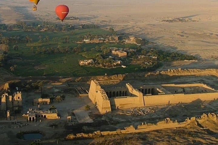 Hot Air Balloon Ride Over Luxor: Dawn Flight Above Thebes and the Nile photo 4