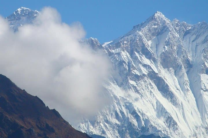15-Day Mt. Everest Base Camp Trek: Classic High-Altitude Trek to Everest Base Camp and Kala Patthar photo 4