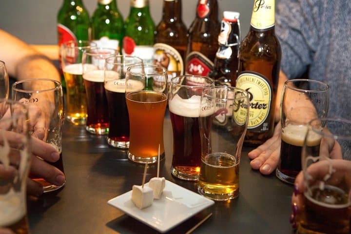 Prague Czech Beer Tasting: Guided 7-Beer Flight with Cheese & Crackers photo 4