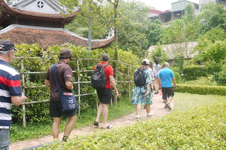 Northern Vietnam 5-Day Hanoi and Halong Bay Tour — 4 Nights of City Sights and Cruise photo 6