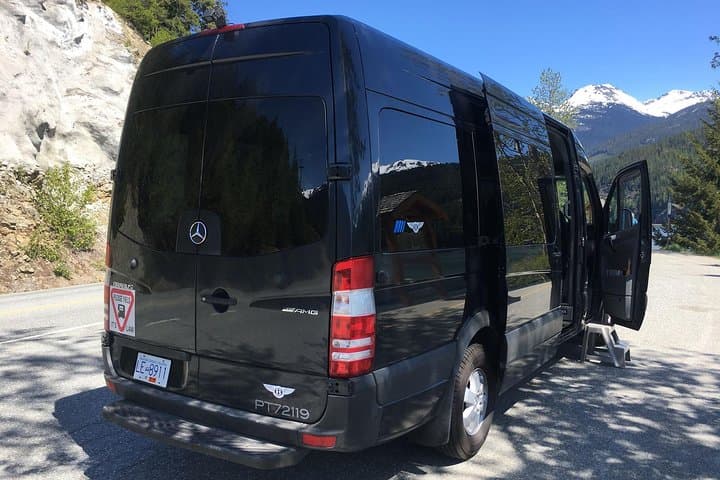 Sea-to-Sky Day Tour: Vancouver to Whistler via Shannon Falls photo 6