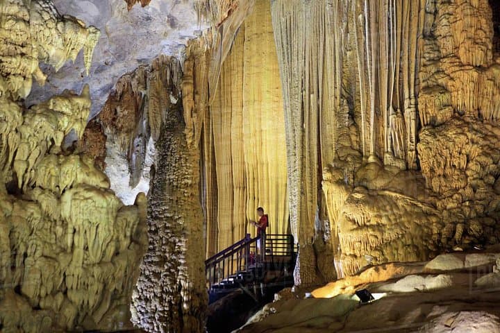 Paradise Cave & Dark Cave Tour, Phong Nha — Caving, Zipline and Mud Baths