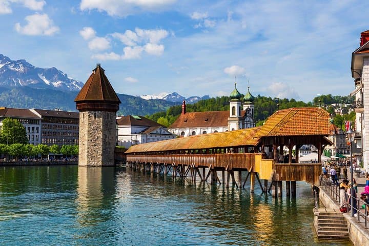Lucerne Small-Group Walking Tour and Lake Lucerne Cruise — Half-Day Highlights