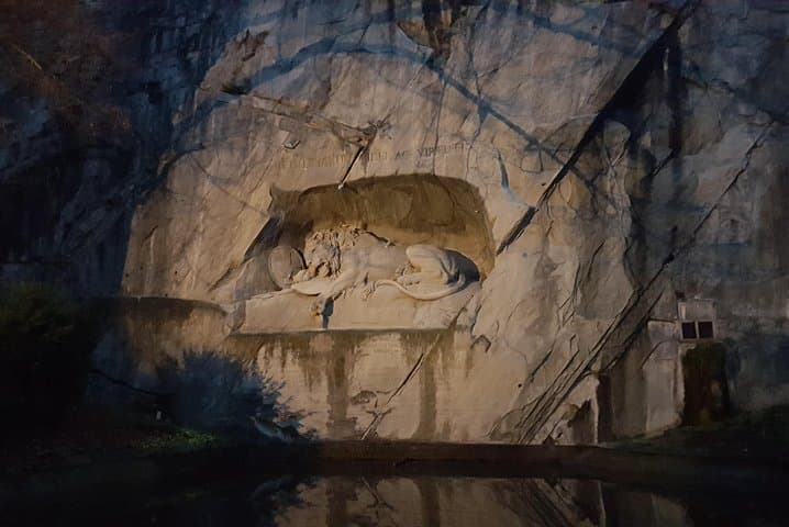 Lucerne Small-Group Walking Tour and Lake Lucerne Cruise — Half-Day Highlights photo 2
