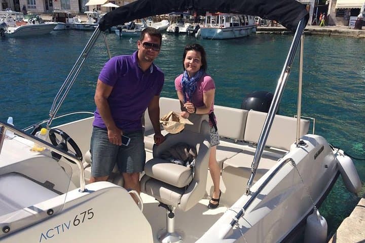 Speedboat Tour to Hvar, Brač & Šolta from Split — Pakleni Islands, Snorkel & Beaches photo 3