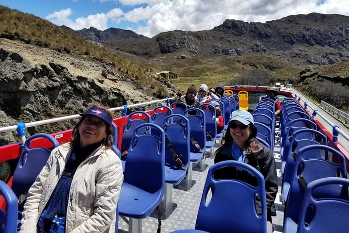 Cajas National Park Excursion from Cuenca: Toreadora Lagoon Walk & Double-Decker Bus photo 5