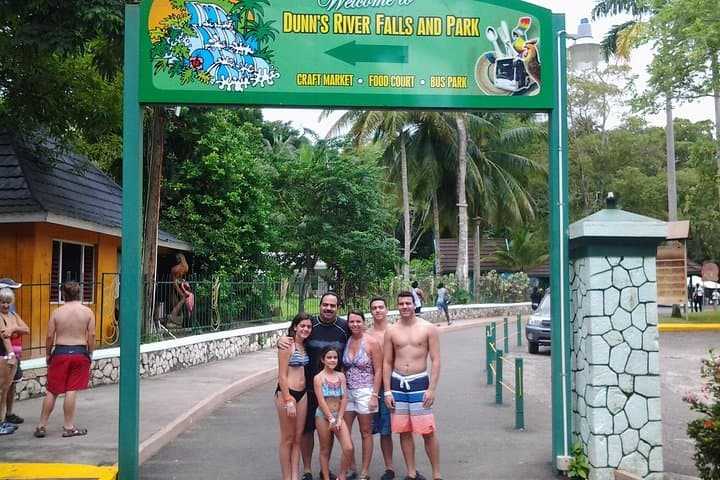 Half-Day Dunn's River Falls, Blue Hole & White River Tubing from Ocho Rios photo 3