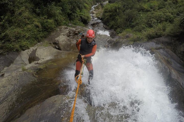 Chamana Canyoning: Small-Group Rappelling Adventure in Baños, Ecuador photo 3