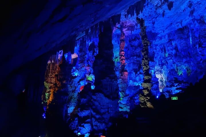 Guilin Day Tour: Reed Flute Cave, Yao Mountain & Daxu Old Town photo 3