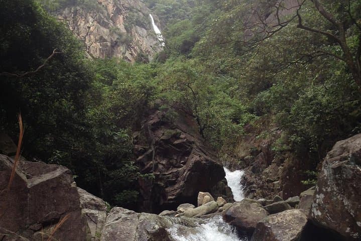 Lantau Three Dragon Gorge River Walk — Tung Chung Gorge Hike with Water Pools photo 5