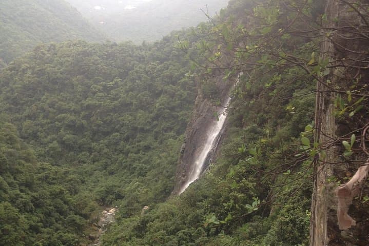 Lantau Three Dragon Gorge River Walk — Tung Chung Gorge Hike with Water Pools photo 6