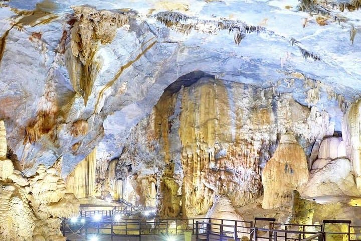 Paradise Cave & Dark Cave Tour, Phong Nha — Caving, Zipline and Mud Baths photo 2