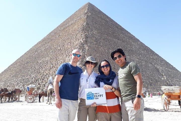 12-Day Classic Egypt Tour: Pyramids, Nile Cruise & Red Sea Beaches