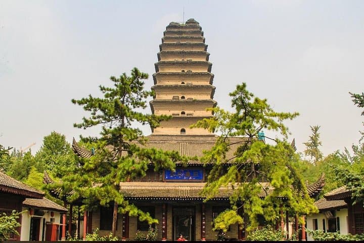3-Day Xi'an Highlights: Terracotta Warriors, City Wall & Mt. Huashan photo 3