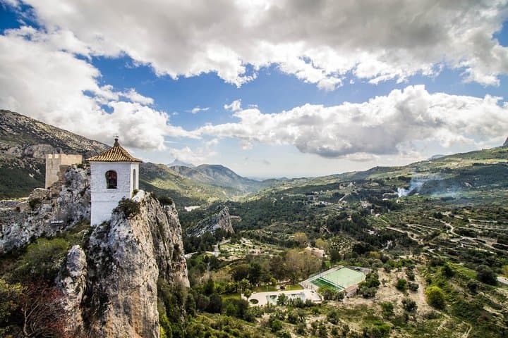 Guadalest and Algar Springs Guided Day Tour from Alicante photo 2