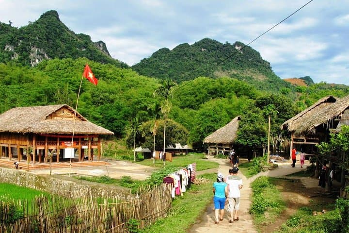 Hanoi to Mai Chau Private Transfer — Scenic 3.5-Hour Door-to-Door Ride photo 5