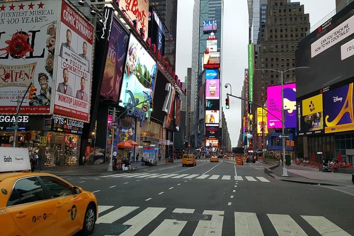 Private Night Tour of New York City — After-Dark Highlights & Photo Stops photo 2