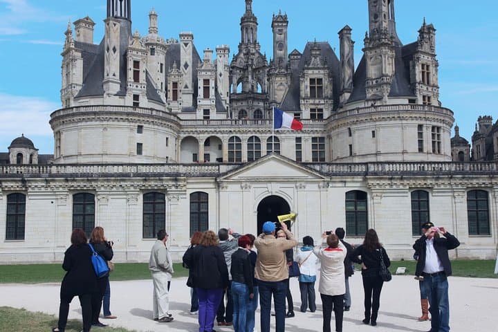 Loire Valley Castles Day Trip from Paris: Chambord, Chenonceau & Wine Tasting photo 6