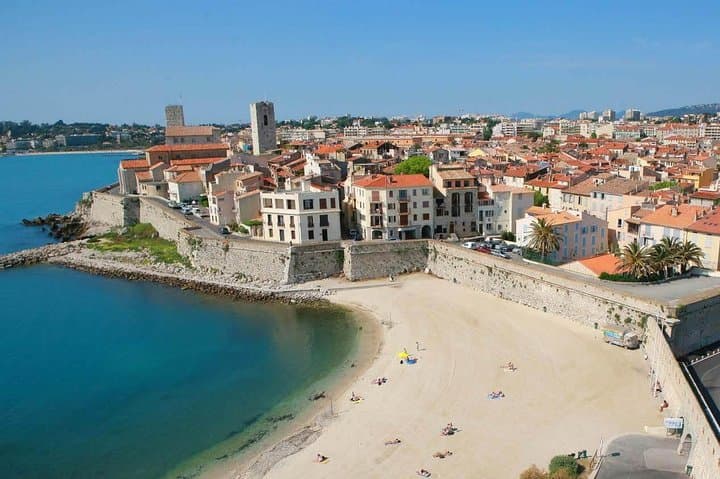 West Coast & Countryside Private Tour: Cannes, Antibes, Grasse and Medieval Villages photo 5