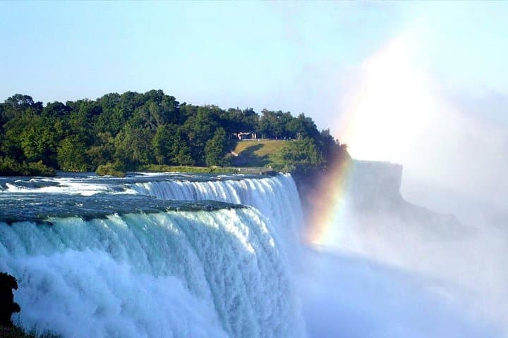 Niagara Falls Day Trip from Toronto: Horseshoe Falls, Wine Tasting & Niagara-on-the-Lake photo 4