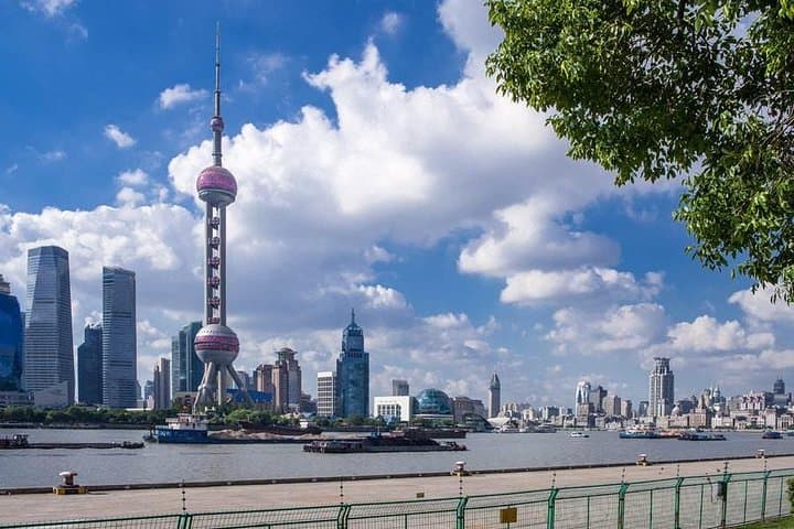 Private Shanghai City Day Tour: Highlights, Markets & Custom Shopping Experience photo 2