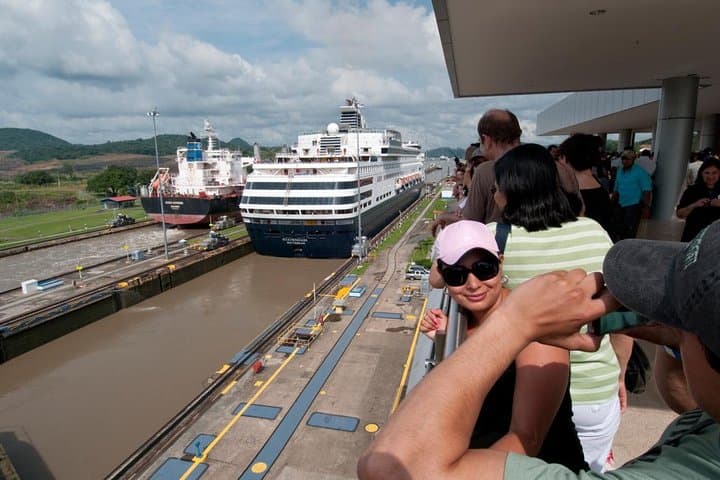 Panama City in Four Hours: Canal, Casco Viejo & Amador Express Tour photo 1