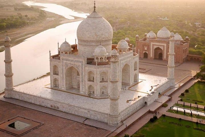 Taj Mahal Day Tour from Aerocity: Sunrise Visit to Agra from Delhi photo 3
