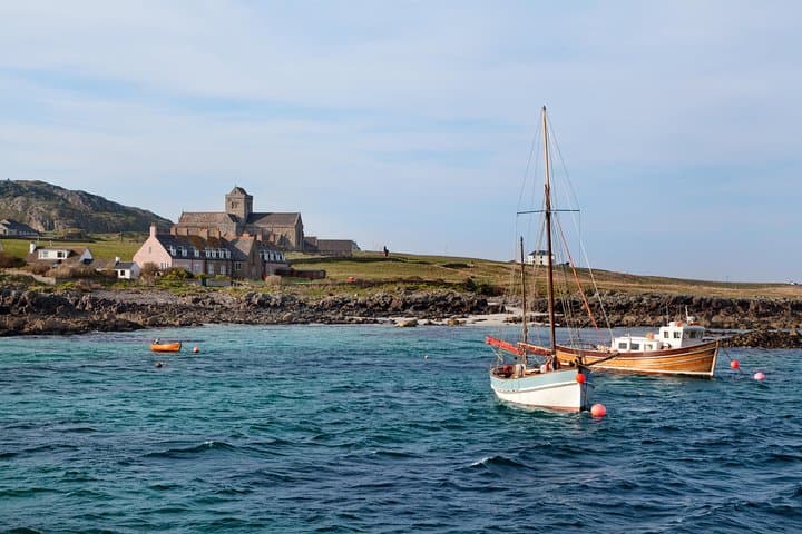 4-Day Magical Mull & Iona Tour from Edinburgh — Tobermory, Staffa, Glencoe photo 2