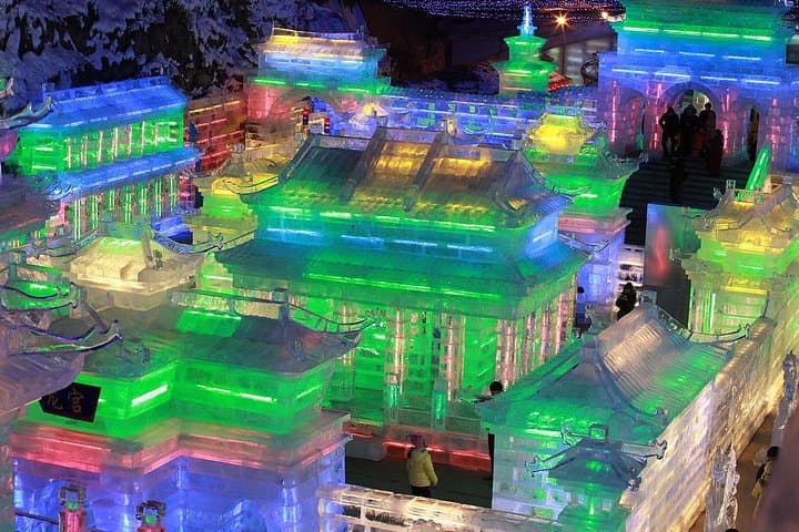 Private Day Tour: Badaling Ski Resort & Longqing Gorge Ice Lantern Festival from Beijing photo 5