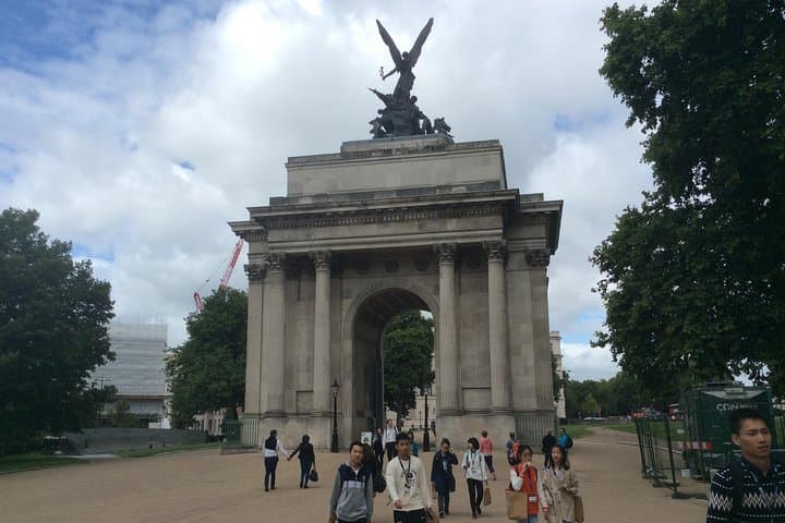 Royal London Walking Tour — Palaces, Parks & Private Guide photo 6
