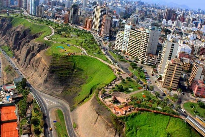 Cliffside Cycling in Lima: El Morro & Jesus Statue Bike Tour